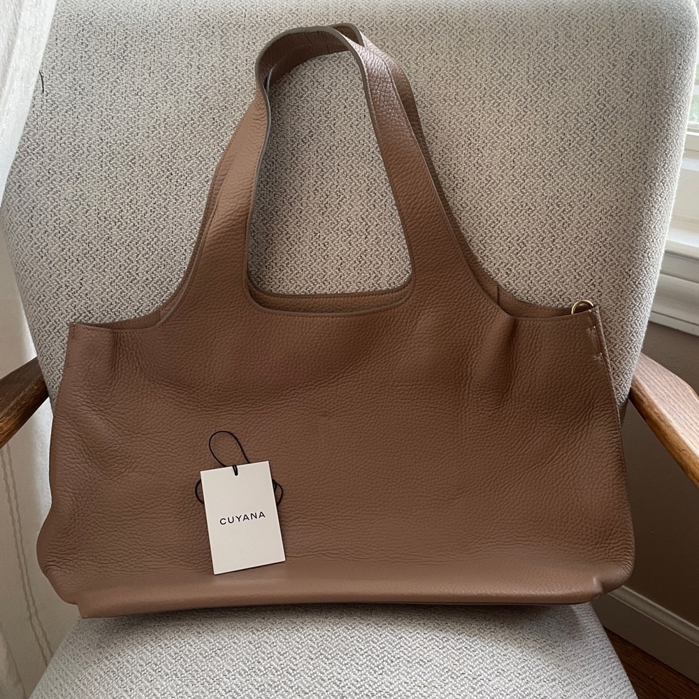 Cuyana System Tote 16"